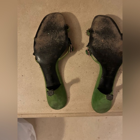 Prada heels - Picture 4 of 7